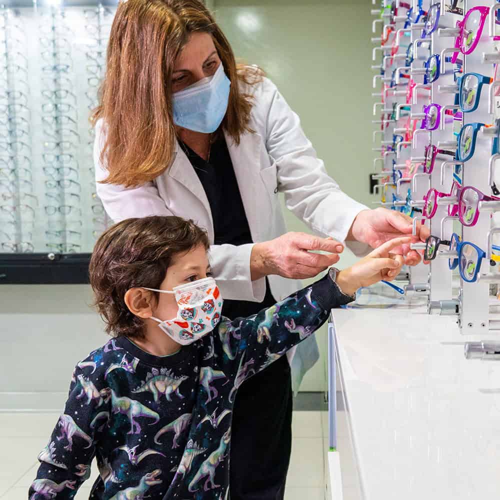 Zoo Óptica es la óptica para niños donde encontraras una amplia variedad de lentes y monturas